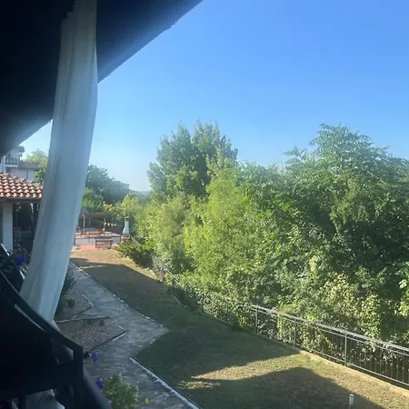 Spacious Fully Furnished Studio In Apart