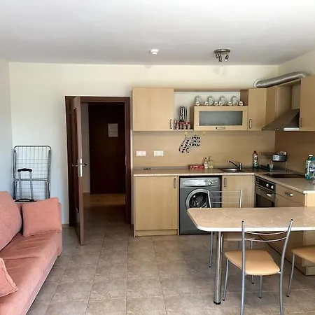 Spacious Fully Furnished Studio In Apart * Kavarna