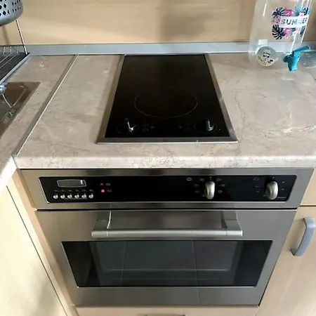 Spacious Fully Furnished Studio In Apart Kavarna