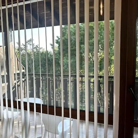 Spacious Fully Furnished In * Kavarna