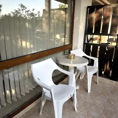Lejlighed Spacious Fully Furnished Studio In Apart Kavarna