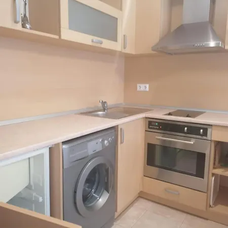 Spacious Fully Furnished Studio In Apart Lejlighed Kavarna